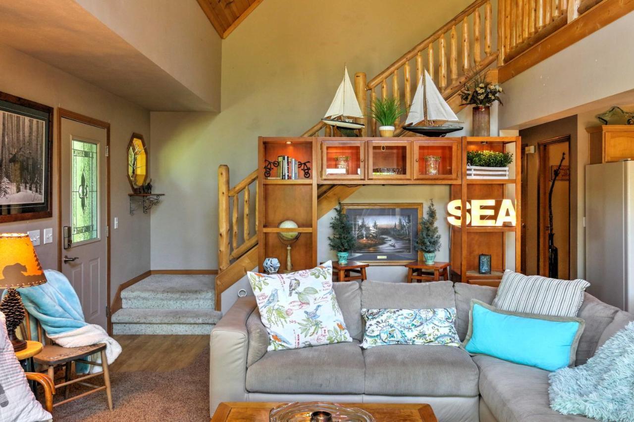 Roomy House On 2 Acres - 2 Mi To Egg Harbor Beach! Екстер'єр фото