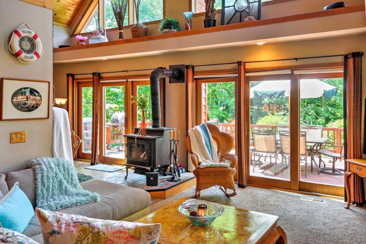 Roomy House On 2 Acres - 2 Mi To Egg Harbor Beach! Екстер'єр фото